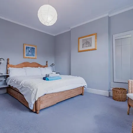 Otel Elegant 4-bedroom Victorian Terrace With Serene Garden Bristol